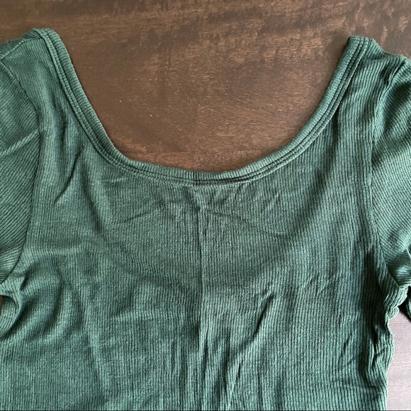 Project Social T Urban Outfitters Ribbed Green Half-Sleeve Crop Top - Picture 2 of 7